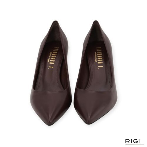 Gianmarco F. pump AW135 in bruin leer voor dames. 