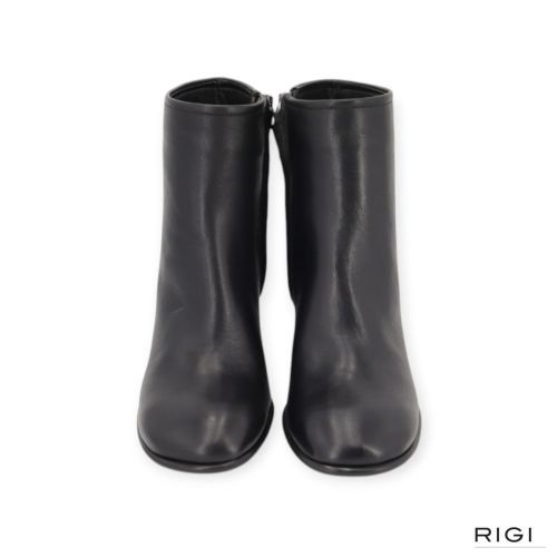 Gianmarco F. AW170 enkellaars in zwart leer voor dames. Gianmarco F. AW170 enkellaars in zwart leer voor dames.