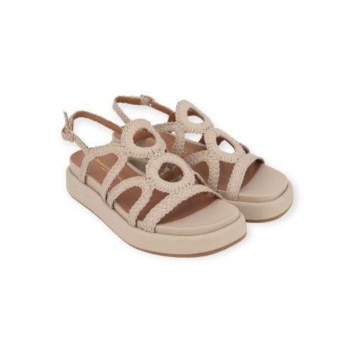 Gianmarco Sorelli Ares sandaal in off wit tressée op een sleehak. 