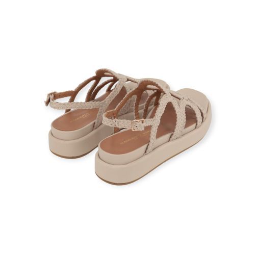 Gianmarco Sorelli Ares sandaal in off wit tressée op een sleehak. 