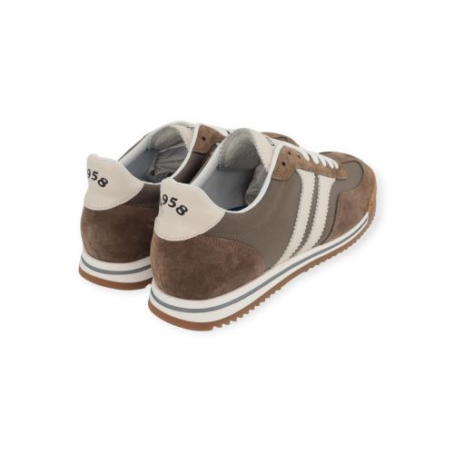 Giorgio sneaker in bruin met off wit suède en leer.