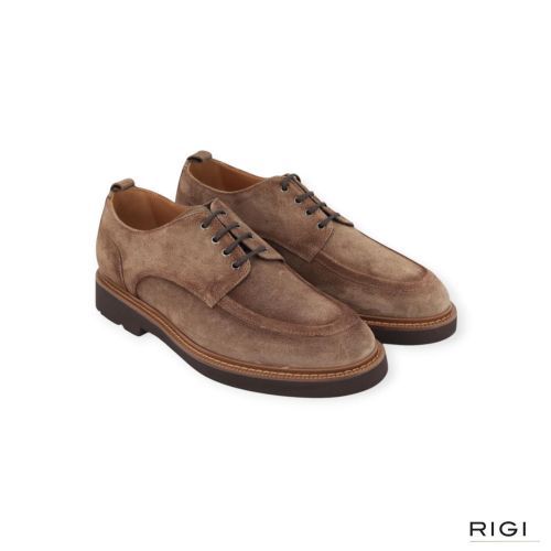 Giorgio heren veter schoen in het taupe (douglas) suede leer. Giorgio heren veter schoen in het taupe (douglas) suede leer.