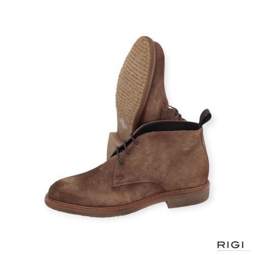 Giorgio 36405/03 enkellaars in taupe suède voor heren. Giorgio 36405/03 enkellaars in taupe suède voor heren.