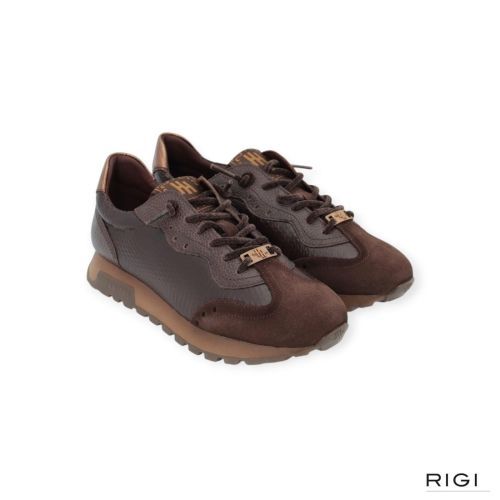 Hispanitas Oregon HI26508 sneaker in bruin suède, leer voor dames. Hispanitas Oregon HI26508 sneaker in bruin suède, leer voor dames.
