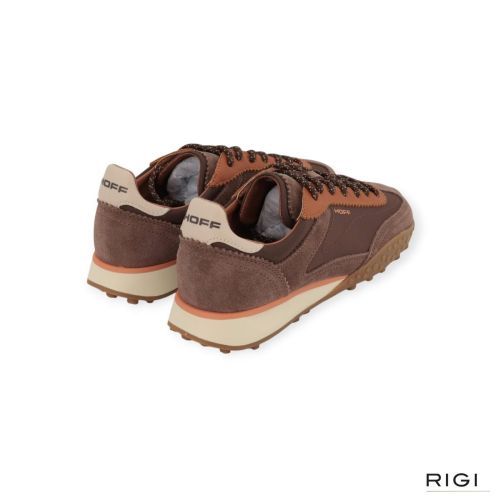 Hoff Bridge MKII sneaker in bruin suède met cognac leer voor dames. Hoff Bridge MKII sneaker in bruin suède met cognac leer voor dames.