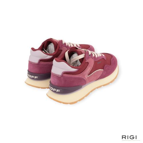 Hoff City Cherry sneaker in bordeaux suède met nylon voor dames. Hoff City Cherry sneaker in bordeaux suède met nylon voor dames.