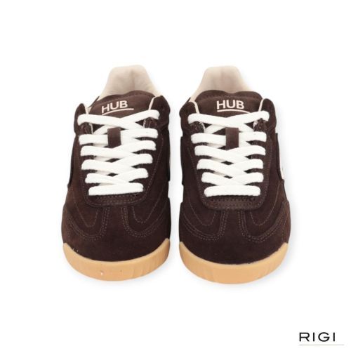 Hub Dayton dames sneaker in bruin suede leer. Hub Dayton dames sneaker in bruin suede leer.