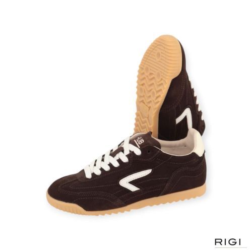 Hub Dayton dames sneaker in bruin suede leer. Hub Dayton dames sneaker in bruin suede leer.