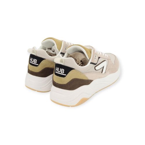 Hub Glide S43 sneaker voor heren in zand suède met groen. Hub Glide S43 sneaker voor heren in zand suède met groen.