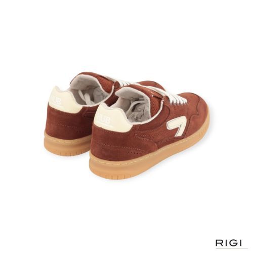Hub Vancouver dames sneaker in cognac / brick kleur suede. Hub Vancouver dames sneaker in cognac / brick kleur suede.
