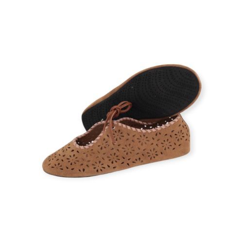 Jeida J84 ballerina voor dames in camel suède. 