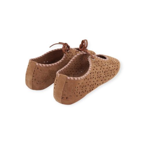 Jeida J84 ballerina voor dames in camel suède. 