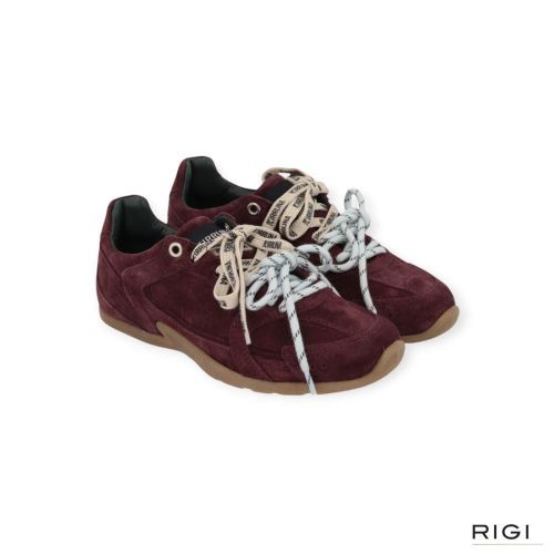 Kirruna Horizon 13 sneaker in paars/ prune suède voor dames. Kirruna Horizon 13 sneaker in paars/ prune suède voor dames.