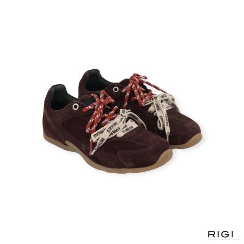 Kirruna Horizon 24 sneaker in bruin suède voor dames. Kirruna Horizon 24 sneaker in bruin suède voor dames.