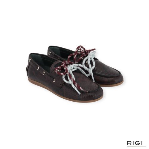 Kirruna MOC 10 mocassin in bordeaux python leer voor dames.