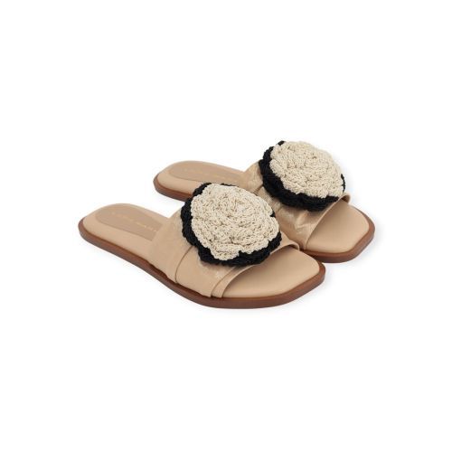 Lara Manni dames slipper in het beige leer.