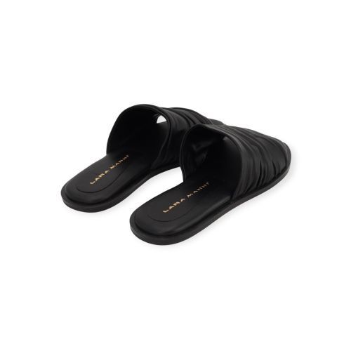 Lara Manni dames slipper in het zwart leer. Lara Manni dames slipper in het zwart leer.
