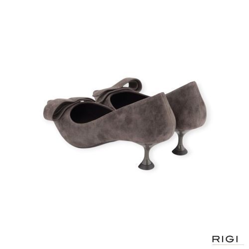 Lola Cruz Blair 55 pump voor dames in grijs suède. 