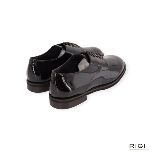 Luca Grossi B038M veterschoen in bruin lakleer voor dames. 