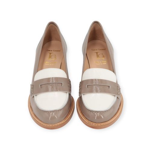 Luca Grossi dames mocassin in taupe lak leer.