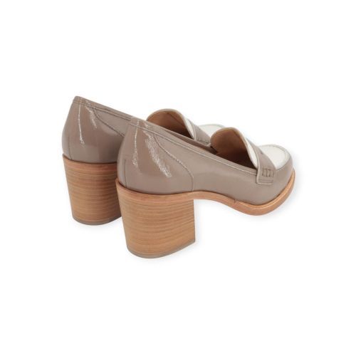 Luca Grossi dames mocassin in taupe lak leer.