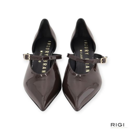 Luxury Brand Milano LBM1001 pump in bruin lakleer voor dames. 