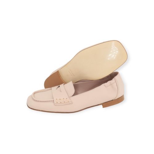 Luxury Brand Milano MK 2000 mocassin in nude leer voor dames. Luxury Brand Milano MK 2000 mocassin in nude leer voor dames.
