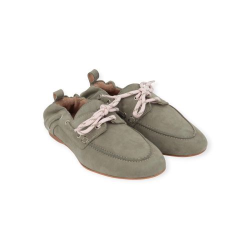 March 23 Antwerp loafer, mocassin voor dames in lichtgroen suède. March 23 Antwerp loafer, mocassin voor dames in lichtgroen suède.