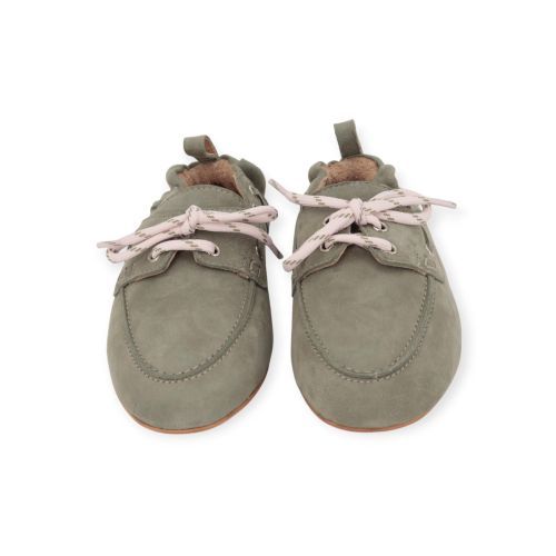 March 23 Antwerp loafer, mocassin voor dames in lichtgroen suède. March 23 Antwerp loafer, mocassin voor dames in lichtgroen suède.