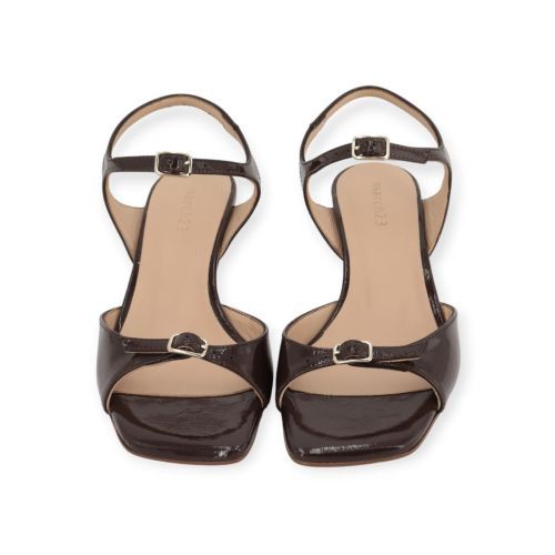 March 23 Barcelona Sandaal voor dames in bruin lak leer.