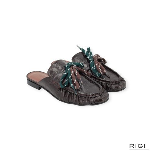 March 23 Tilly Loafer dames slipper in bruin crocco leer.