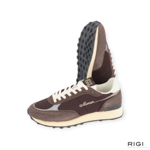 Mercer The Re-Racer heren sneaker in bruin suède met mesh. Mercer The Re-Racer heren sneaker in bruin suède met mesh.