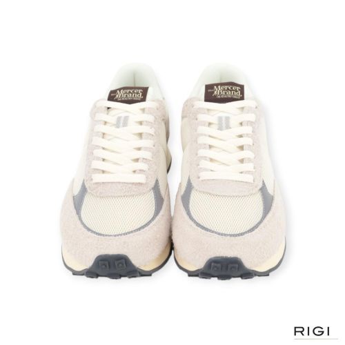 Mercer The Re Racer heren sneaker in zand / offwit suède met mesh. Mercer The Re Racer heren sneaker in zand / offwit suède met mesh.
