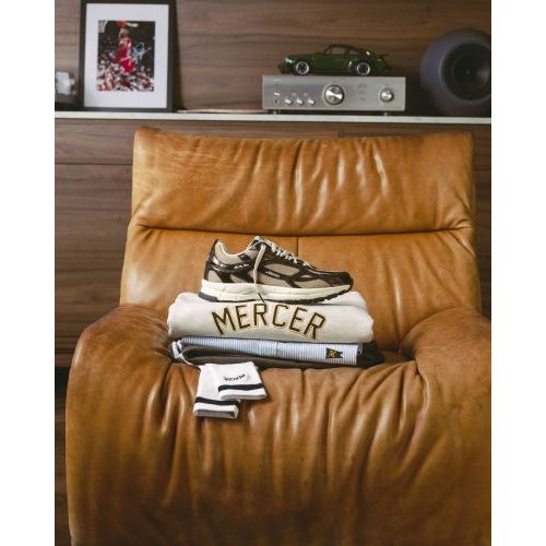 Mercer Re-Run Cracked in bruin craquele leer met beige mesh voor dames. 