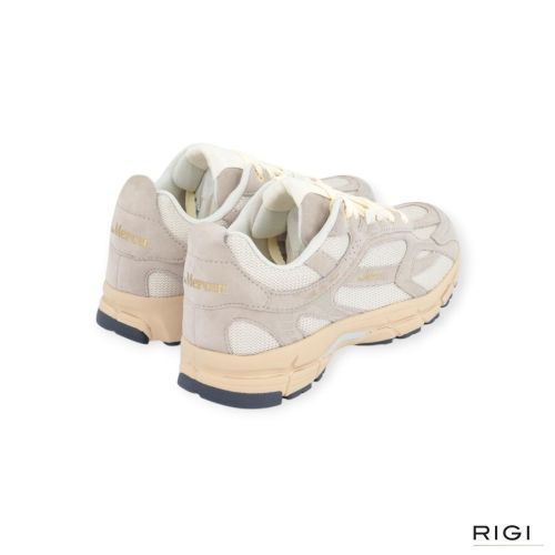 Mercer The Re-Run Desert 2.0 voor dames in zand suede met off wit mesh.