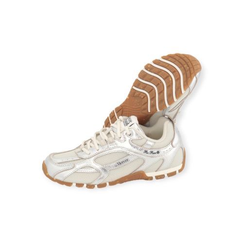 Mercer The Re-Run Drive sneaker voor dames in zilver leer. Mercer The Re-Run Drive sneaker voor dames in zilver leer.