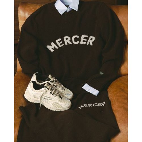 Mercer Re-Run Evo Nappa sneaker in offwit voor dames en heren. Mercer Re-Run Evo Nappa sneaker in offwit voor dames en heren.
