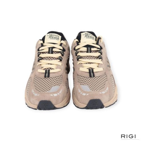Mercer Re-Run Evo Nubuck sneaker in zand nubuck, mesh voor heren. Mercer Re-Run Evo Nubuck sneaker in zand nubuck, mesh voor heren.