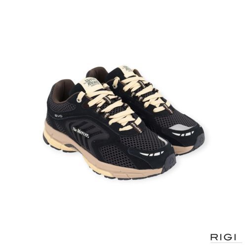 Mercer Re-Run Evo Nubuck sneaker in mesh met zwart nubuck voor heren. Mercer Re-Run Evo Nubuck sneaker in mesh met zwart nubuck voor heren.