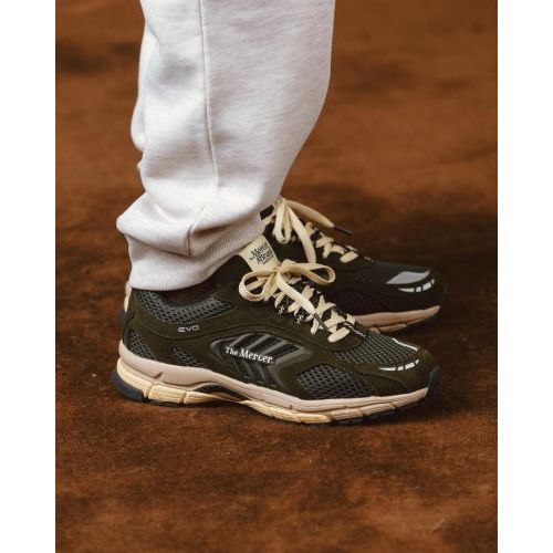 Mercer Re-Run Evo Nubuck sneaker in groen nubuck, mesh voor heren. Mercer Re-Run Evo Nubuck sneaker in groen nubuck, mesh voor heren.