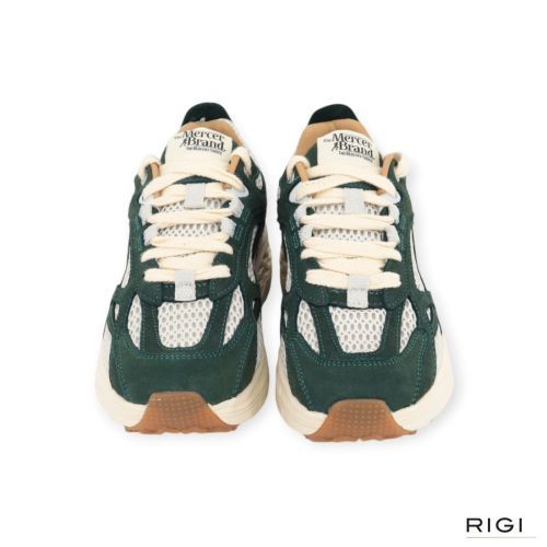 Mercer The Re-Run Max dames sneaker in groen nubuck en beige mesh. Mercer The Re-Run Max dames sneaker in groen nubuck en beige mesh.