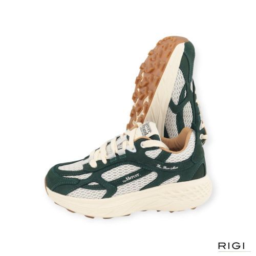 Mercer The Re-Run Max dames sneaker in groen nubuck en beige mesh. Mercer The Re-Run Max dames sneaker in groen nubuck en beige mesh.