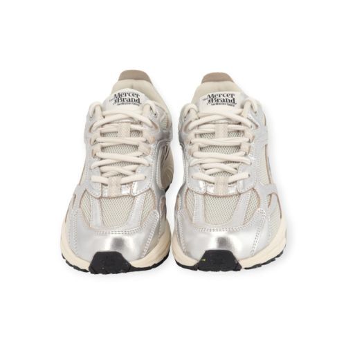 Mercer The Re-Run Pine sneaker in zilver voor dames. 