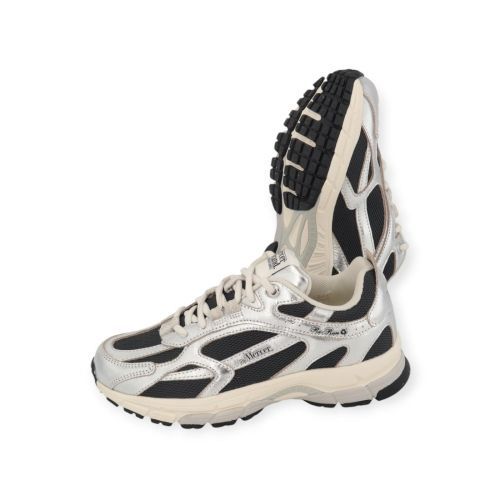 Mercer the re-run pine dames sneaker in zilver met zwart. Mercer the re-run pine dames sneaker in zilver met zwart.