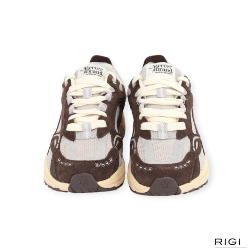 Mercer The Re-Run Vintage in bruin suède met mesh voor dames. Mercer The Re-Run Vintage in bruin suède met mesh voor dames.