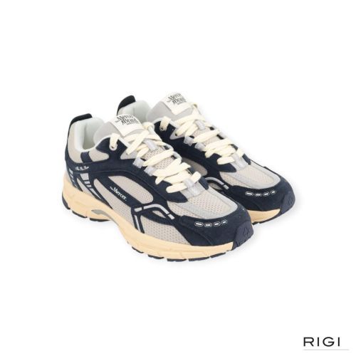 Mercer Re-Run Vintage sneaker in blauw suède voor dames en heren. Mercer Re-Run Vintage sneaker in blauw suède voor dames en heren.