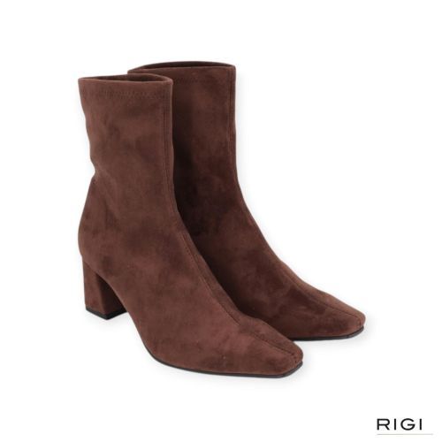Miss Elastic 75357 dames enkellaars in bruin strech suede leer. Miss Elastic 75357 dames enkellaars in bruin strech suede leer.