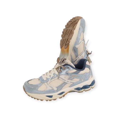 MRP Star Melrose V.1 sneaker in offwit met lichtblauw leer. 