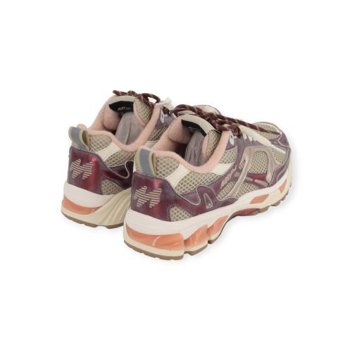 MRP Star Melrose V.5 sneaker in zilver met paars shining leer. MRP Star Melrose V.5 sneaker in zilver met paars shining leer.