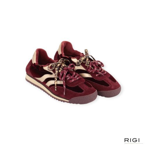 MRP Utah V24 sneaker in bordeaux suède met velvet voor dames. MRP Utah V24 sneaker in bordeaux suède met velvet voor dames.